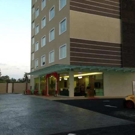Caspari Hotel Tampin Eksteriør bilde